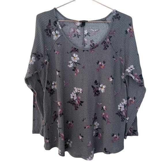 Torrid Floral Henley Gray Women's Top Size 1 - Picture 1 of 4